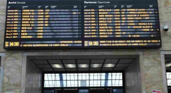 Viaggiare a Pasqua? Stangata sui prezzi dei biglietti di treni e aerei. Attenzione ai prezzi